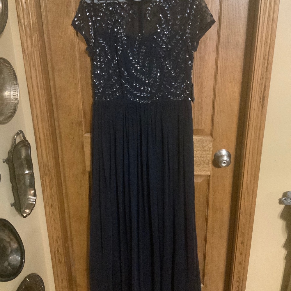 Elegant Marina (New Never Worn) sequin long navy formsl, wedding dress